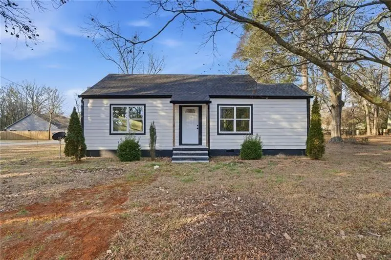 303 Glen Iris Drive, Monroe, GA 30655 - #1