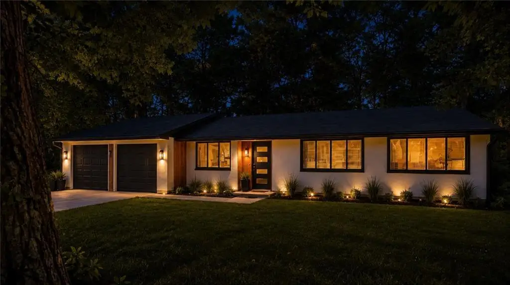 5770 Ivywood Drive, Lithonia, GA 30038 - #1