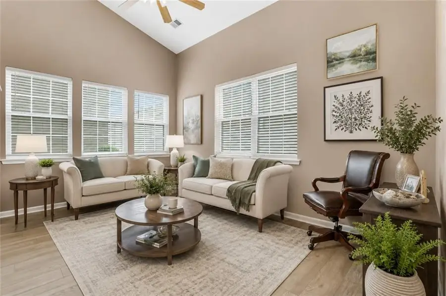 141 W Oaks Place, Woodstock, GA 30188 - #3