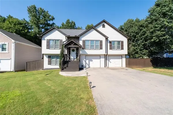 4765 Julian Way, Acworth, GA 30101