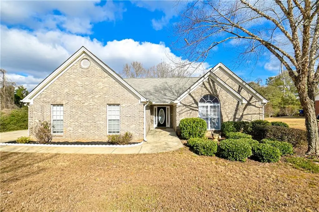 719 Overlook Drive, Winder, GA 30680 - #1