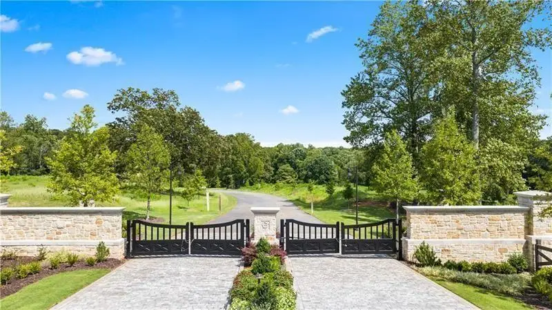 1070 Homestead Drive, Milton, GA 30004 - #3