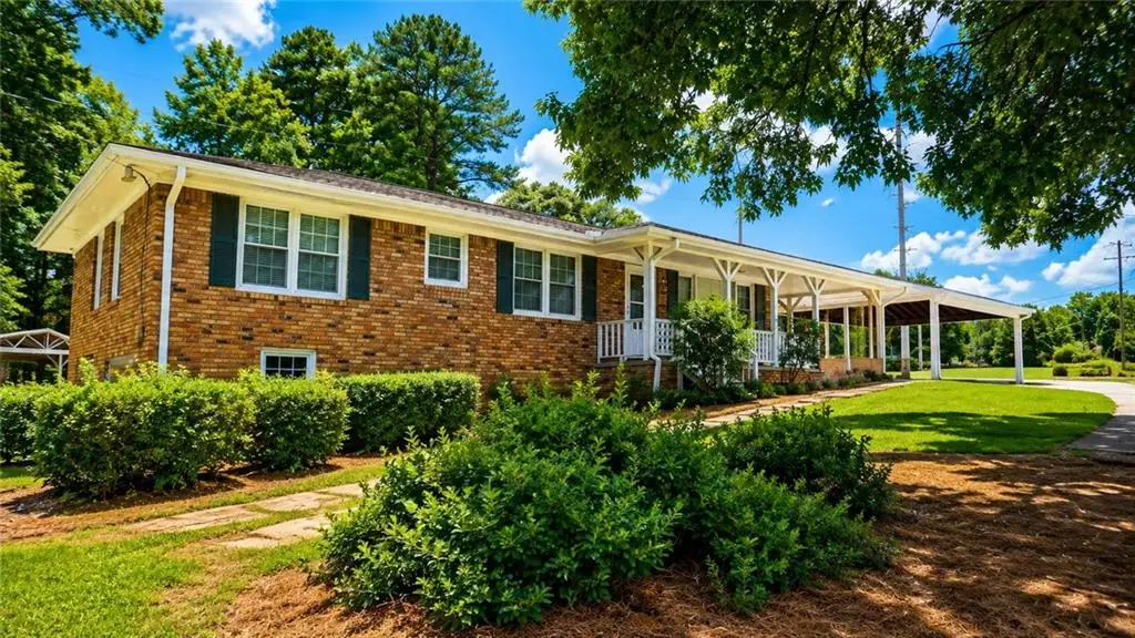 5129 Hill Road Sw, Powder Springs, GA 30127 - #1