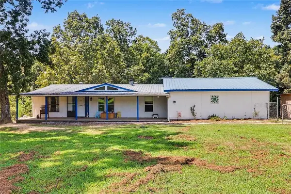 824 Fairview Farm Circle, Lavonia, GA 30553
