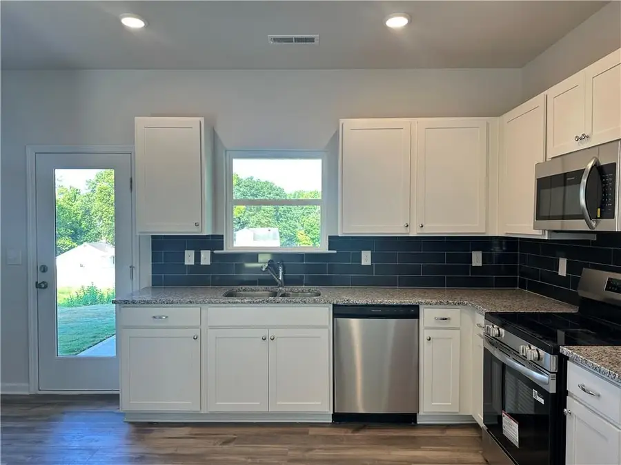 21 Cove Lane, Ringgold, GA 30736 - #3