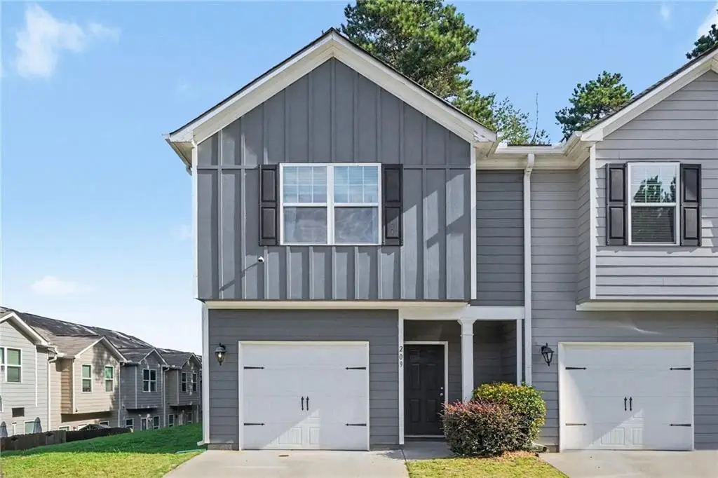 209 Highwood Lane, East Point, GA 30344 - #1