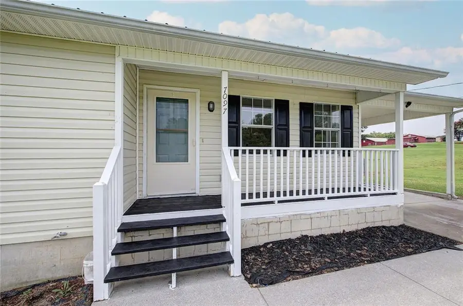 7097 Fairmount Highway Se, Calhoun, GA 30701 - #2