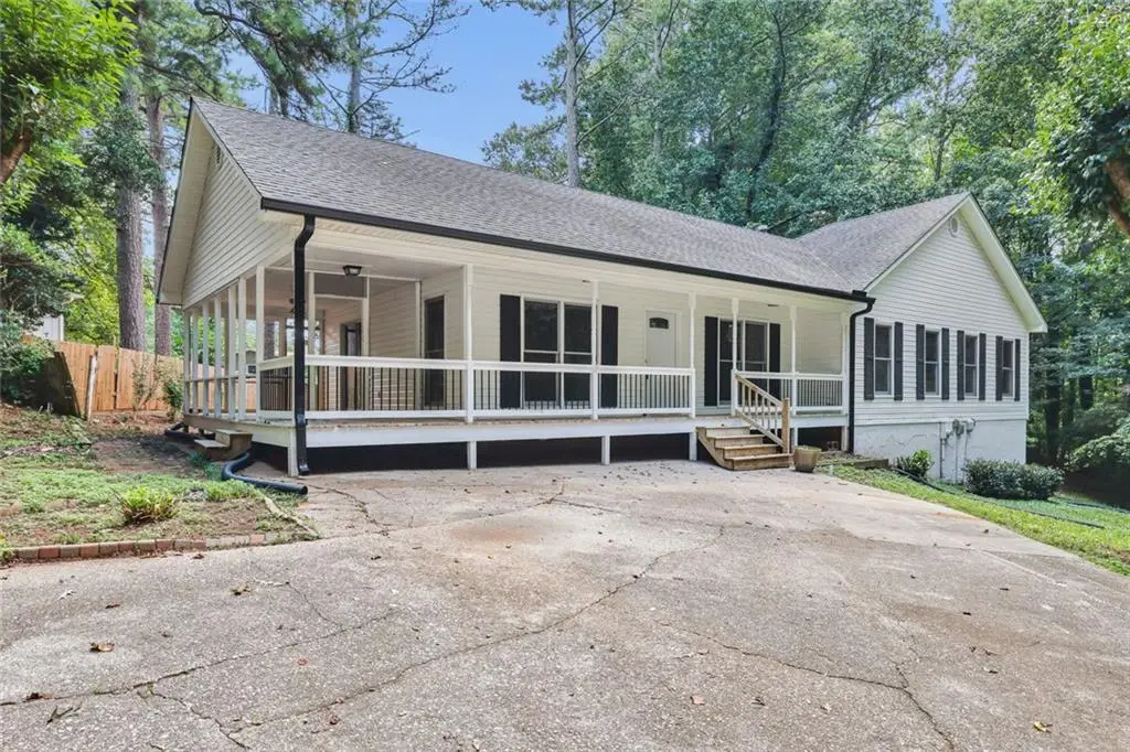 424 Sherwood Drive, Woodstock, GA 30188 - #1