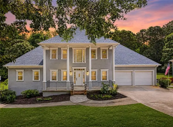 2058 Lakewood Circle, Grayson, GA 30017