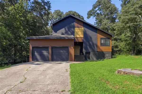 2668 Royal Oak Court, Acworth, GA 30102