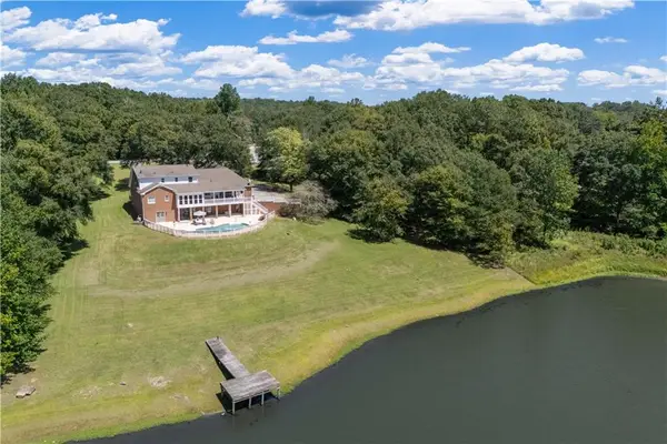 245 Pine Knott Road, Fayetteville, GA 30214