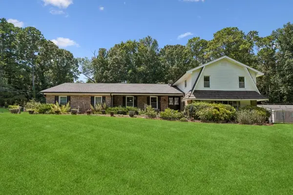 212 Simpson Drive Ne, Kennesaw, GA 30144