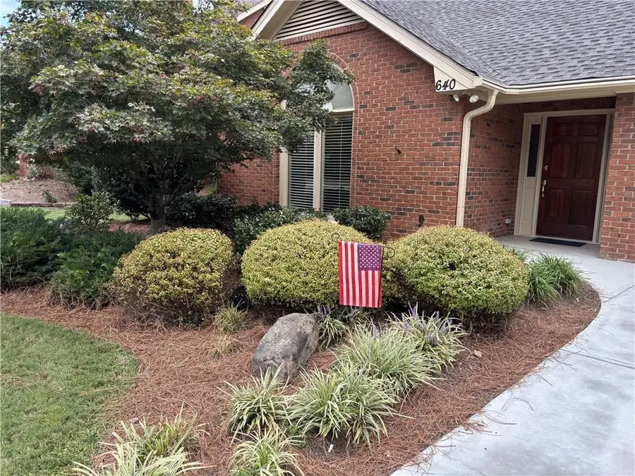 640 Brickleberry Court, Roswell, GA 30075 - #2