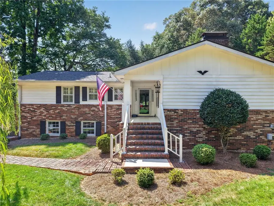 3028 St Charles Avenue, Gainesville, GA 30504 - #3