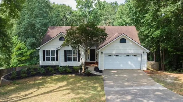 4267 Riviere Pt, Gainesville, GA 30507