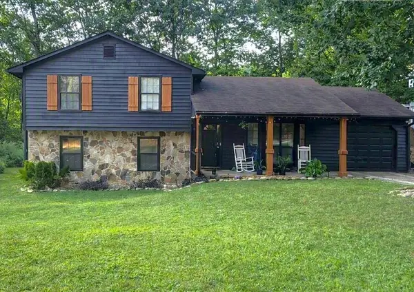 1961 Woodlot Trail, Lithonia, GA 30058
