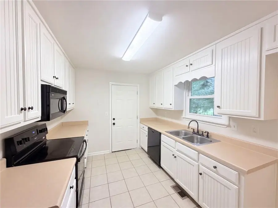 1784 Deer Court Nw, Monroe, GA 30656 - #2