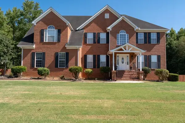 125 Travis Trail, Fayetteville, GA 30215