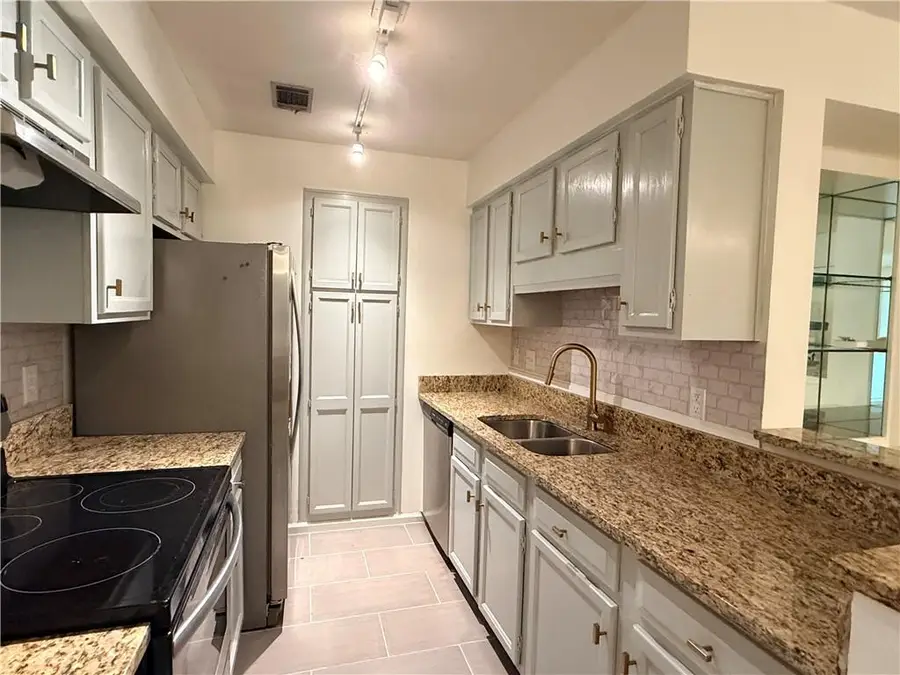 24216 Plantation Drive, Atlanta, GA 30324 - #3