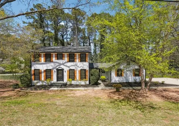 6364 Queen View Lane, Stone Mountain, GA 30087