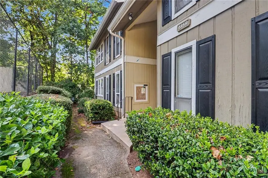 5157 Roswell Road #8, Sandy Springs, GA 30342 - #2