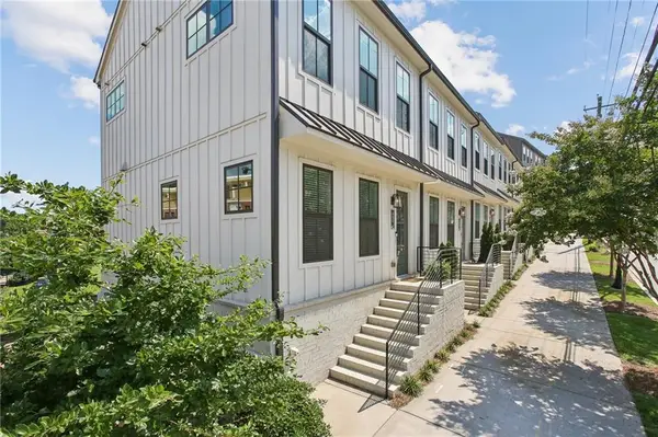 990 Viney Way Nw, Atlanta, GA 30318