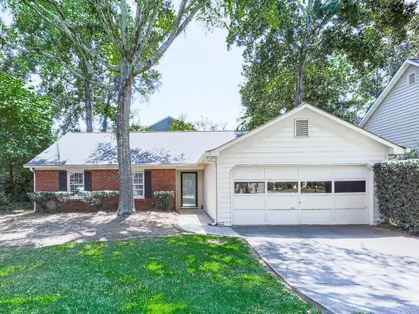 650 Radford Circle, Woodstock, GA 30188