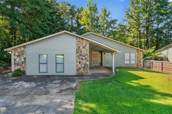 8340 Beechwood Trace, Riverdale, GA 30274