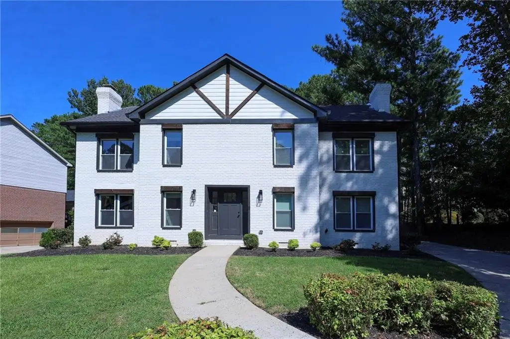150 Hunters Cove, Roswell, GA 30076 - #1
