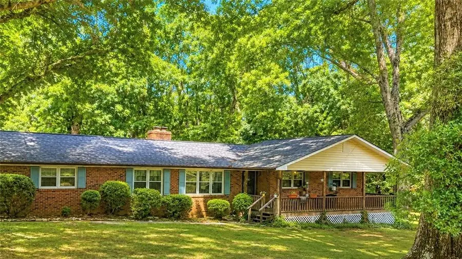 3931 Green Drive, Gainesville, GA 30506 - #2