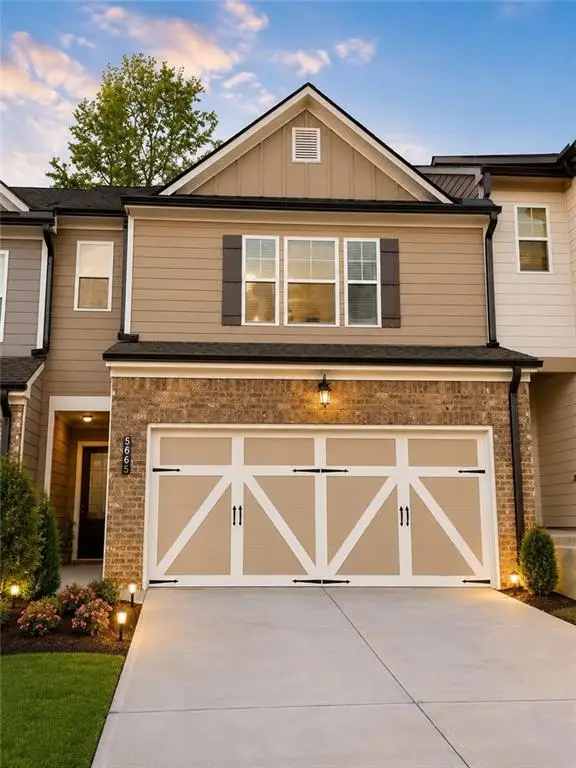 5665 Overview Drive, Flowery Branch, GA 30542