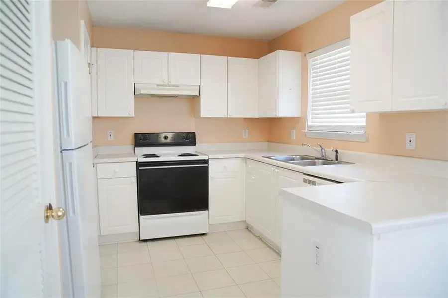 300 Goldenrod Drive, Stockbridge, GA 30281 - #3