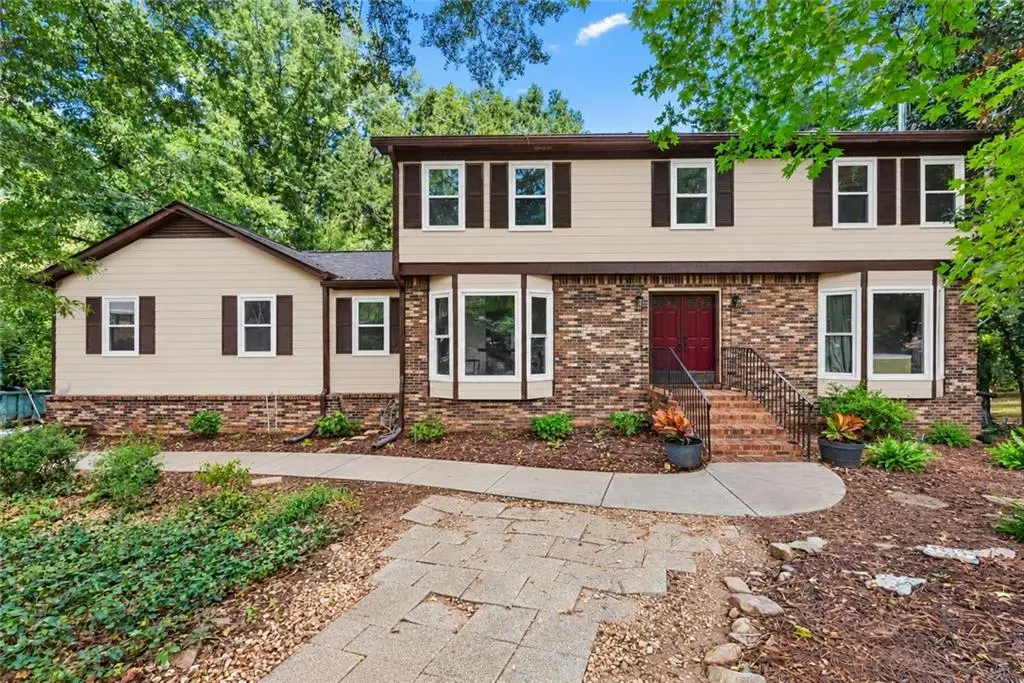 3824 Shawnee Run Sw, Lilburn, GA 30047 - #1
