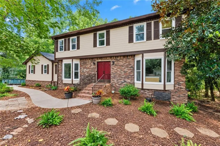 3824 Shawnee Run Sw, Lilburn, GA 30047 - #2