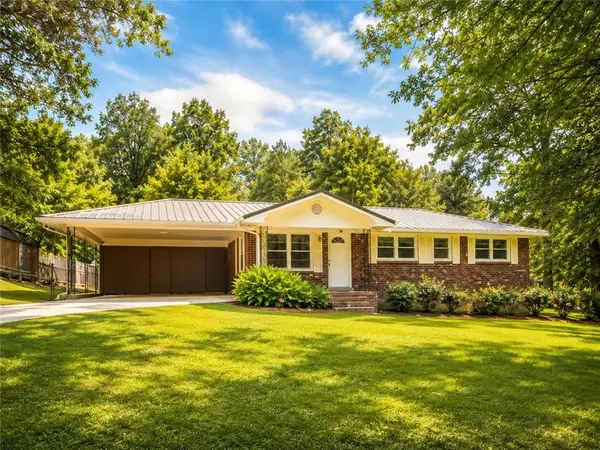 203 Briarwood Drive, Dallas, GA 30132