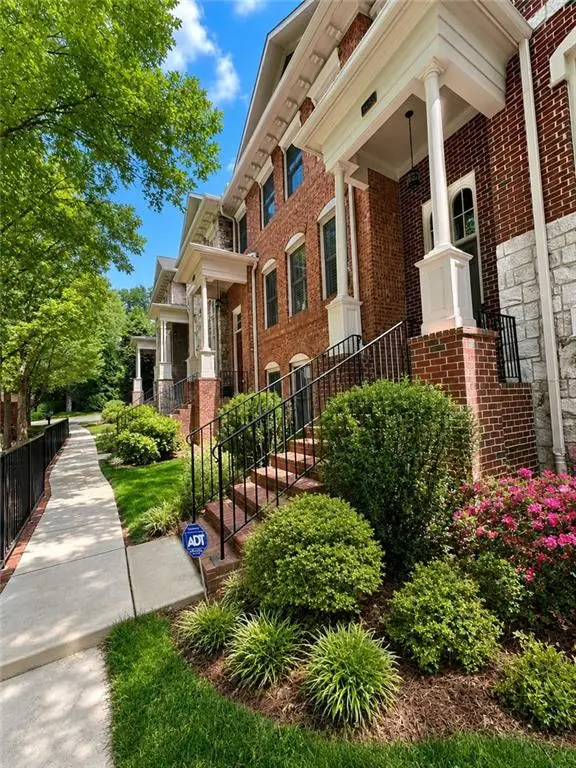1085 Charles Towne Square, Sandy Springs, GA 30328 - #2