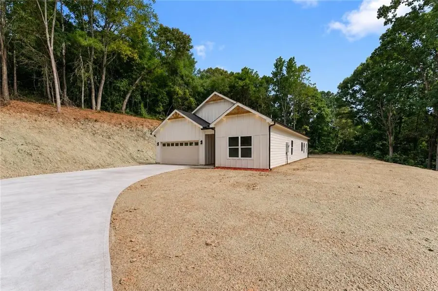 4635 Perry Rd, Gainesville, GA 30506 - #3