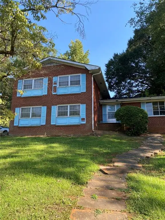 4237 Commodore Drive, Chamblee, GA 30341