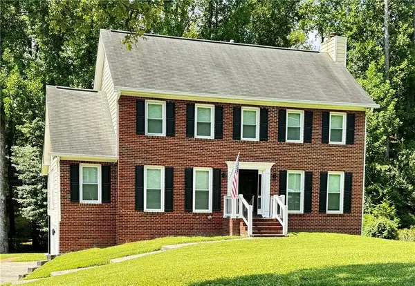 1890 Dovonshire Road, Marietta, GA 30064