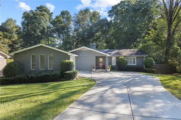 698 Rollingwood Drive, Stone Mountain, GA 30087