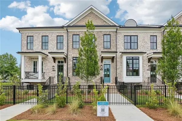 350 Crimson Pine Alley #17, Alpharetta, GA 30009
