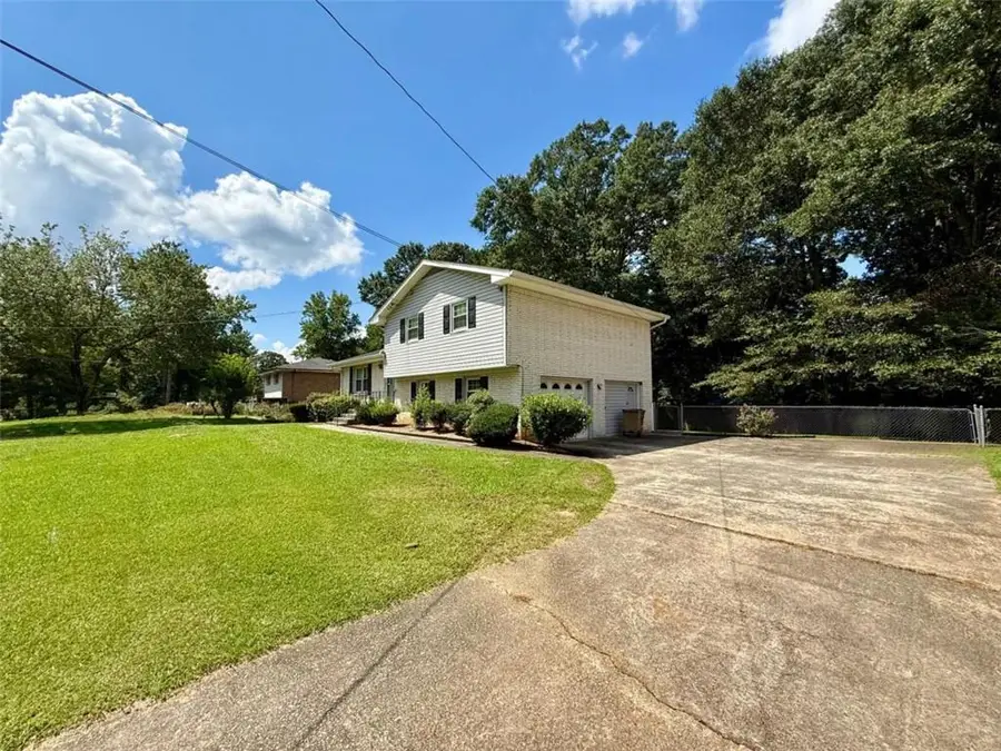 6641 Londonderry Drive, Morrow, GA 30260 - #3
