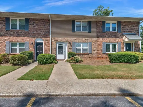 57 Northdale Place, Lawrenceville, GA 30046
