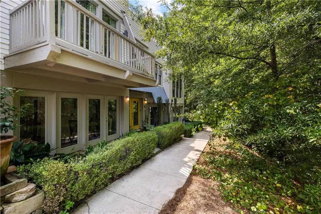 9121 Selborne Lane, Chattahoochee Hills, GA 30268 - #1