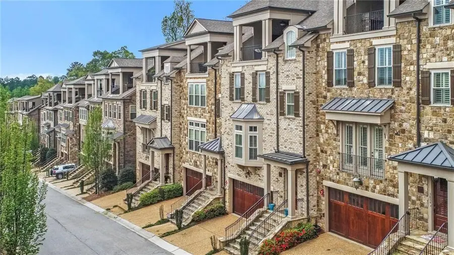 3470 Commander Cove, Suwanee, GA 30024 - #3