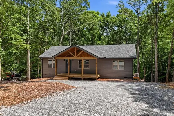 1883 Newport Drive, Ellijay, GA 30540