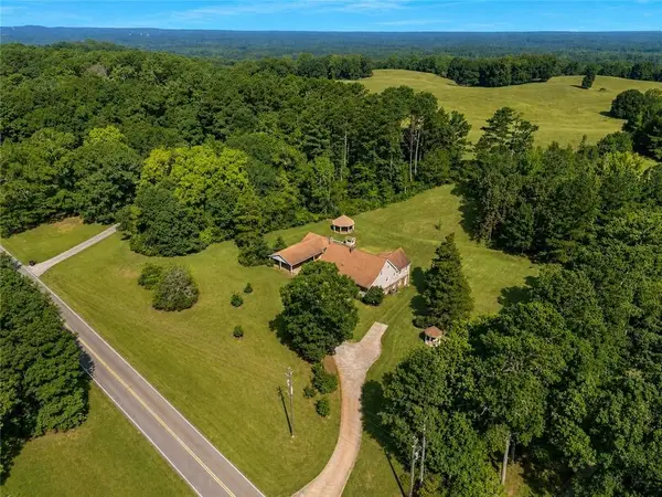 1687 Ne Hickory Level Road, Villa Rica, GA 30180