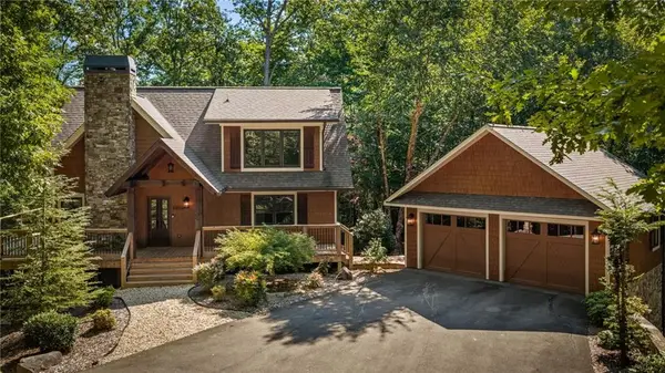 2634 Mountain Tops Road, Blue Ridge, GA 30513