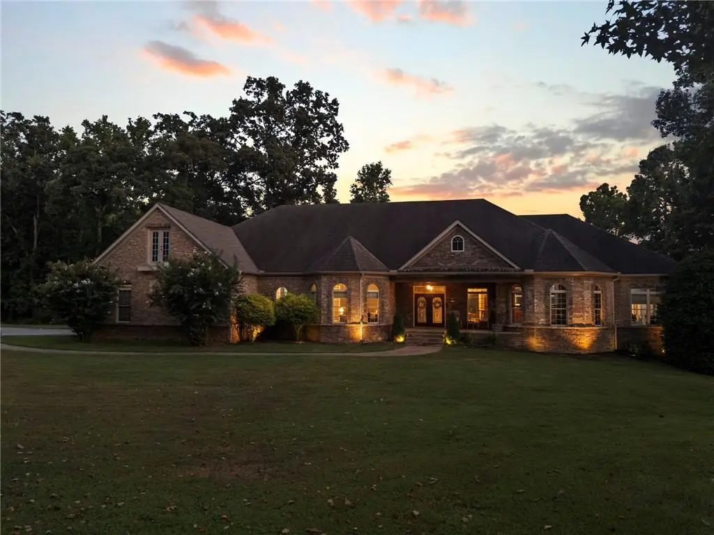 456 E Valley Road Ne, Rydal, GA 30171 - #1