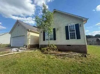 1504 Rockview Circle, Weaver, AL 36277